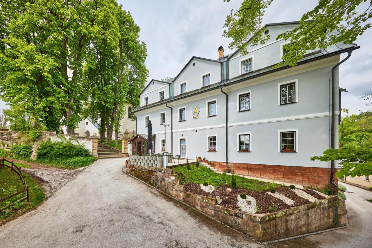 Hotel Auri Rudnik Bagian luar foto