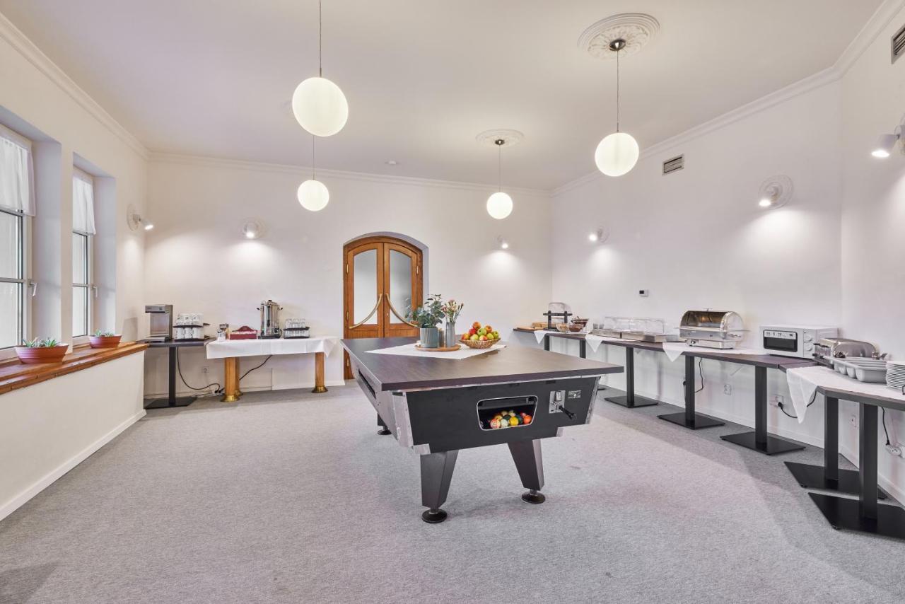 Hotel Auri Rudnik Bagian luar foto