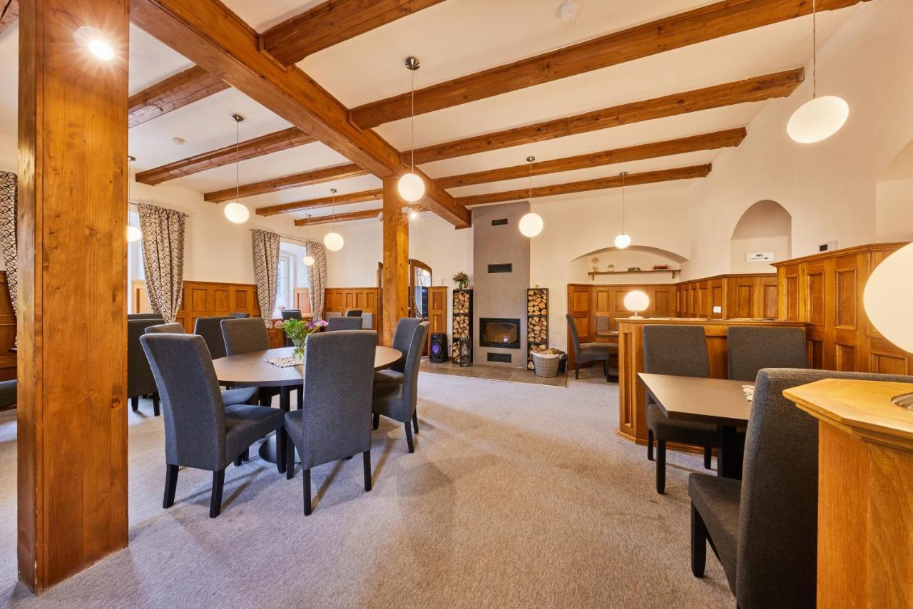 Hotel Auri Rudnik Bagian luar foto