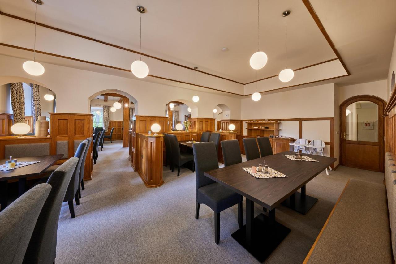 Hotel Auri Rudnik Bagian luar foto