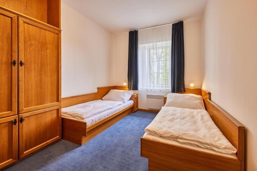 Hotel Auri Rudnik Bagian luar foto